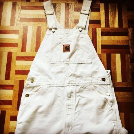 去旅行舒服又易襯!日本女生示範 4款有型又可愛的工人褲穿搭